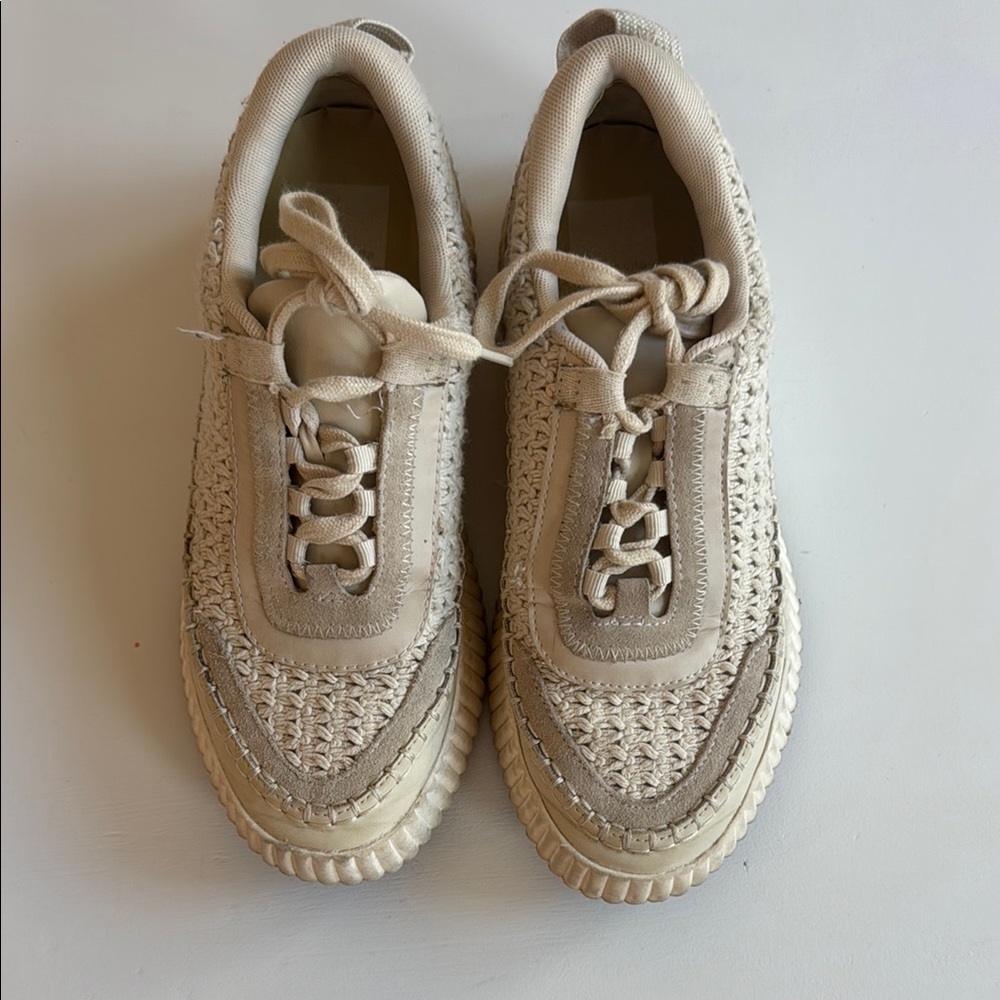 Dolce Vita Sneakers 9